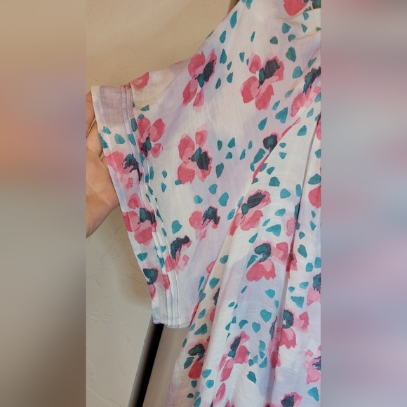 Zac & Rachel Sheer Floral Short Flutter Sleeves Size 2L Office Flowy Boho Pretty - Picture 3 of 10